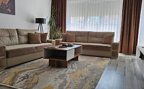 Cozy Apartment - 2 Bedrooms In The Best City Area.